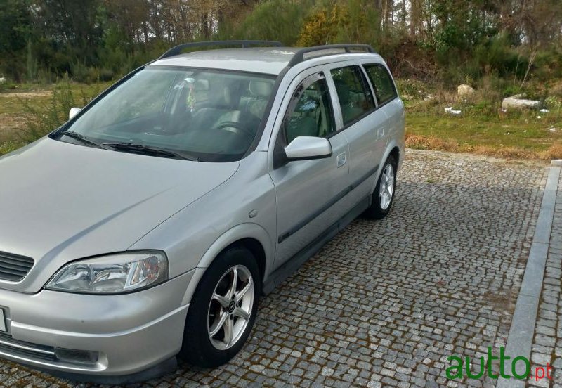 2001' Opel Astra Caravan photo #1