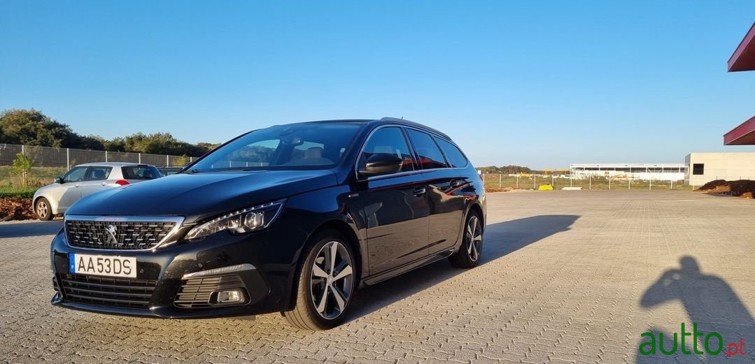 2020' Peugeot 308 Sw photo #1