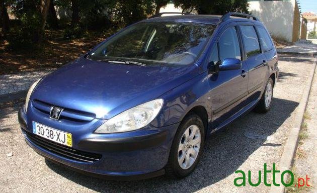 2004' Peugeot 307 Sw photo #2
