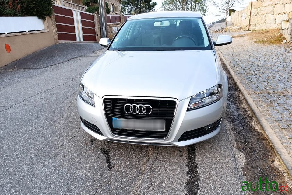 2011' Audi A3 Sportback photo #4