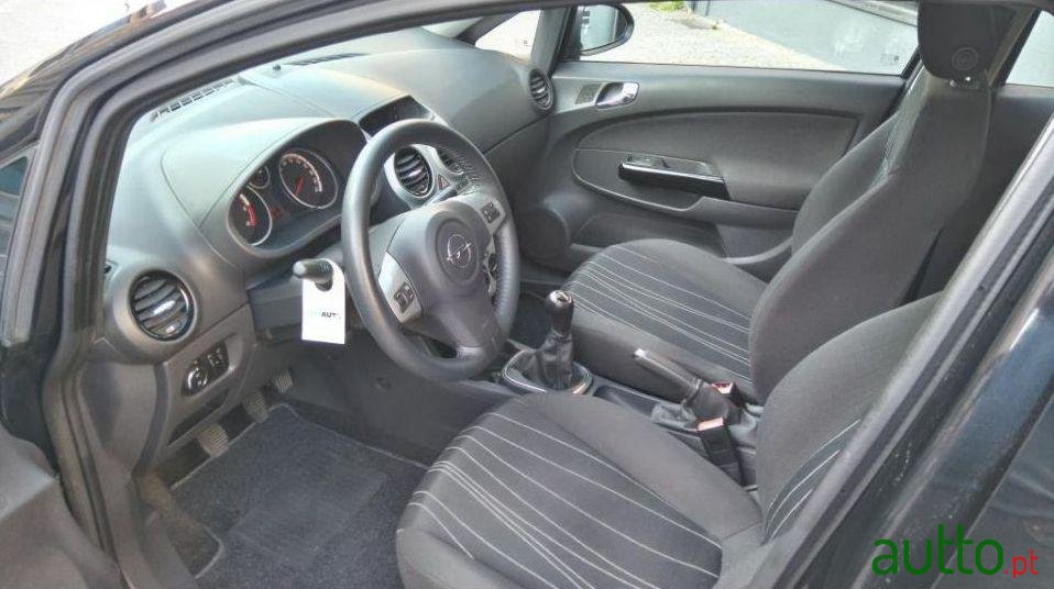 2010' Opel Corsa photo #4