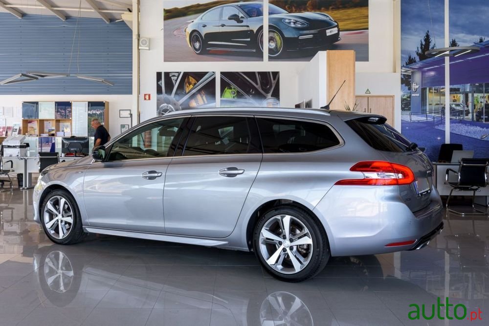 2019' Peugeot 308 Sw photo #3