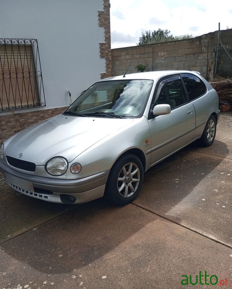 1999' Toyota Corolla photo #1