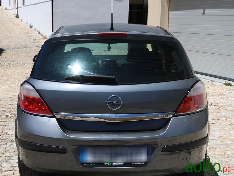 2006' Opel Astra 1.4 photo #1