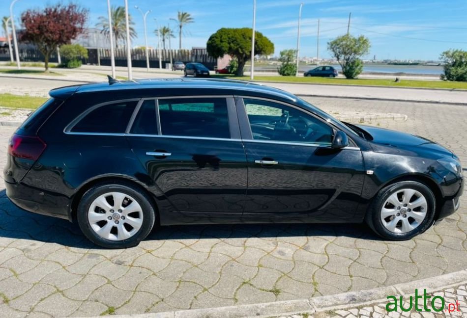 2017' Opel Insignia Sports Tourer photo #4