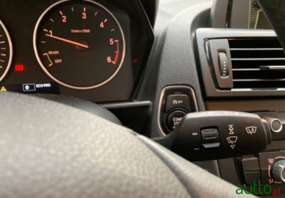 2012' BMW 116 Sport photo #3