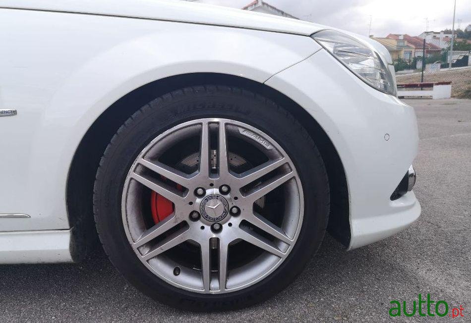 2010' Mercedes-Benz C-250 Amg photo #1