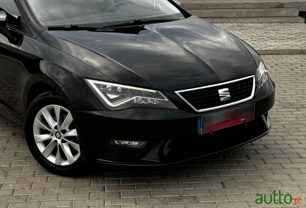 2020' SEAT Leon photo #2