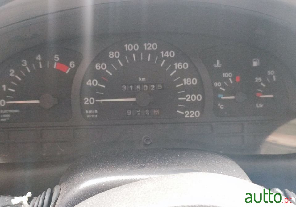 1993' Opel Astra Caravan photo #4