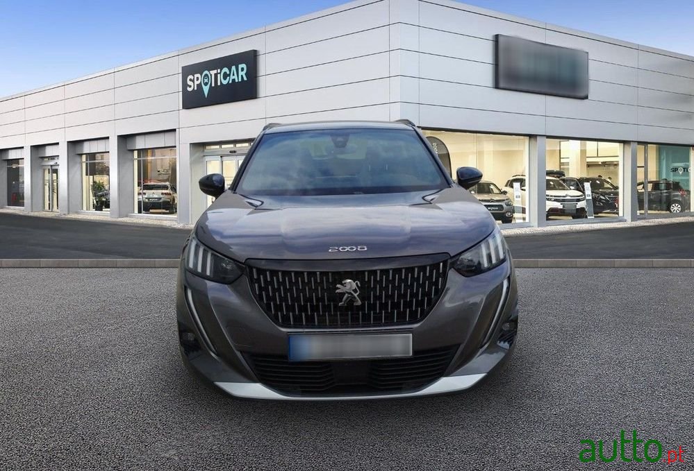 2020' Peugeot 2008 photo #3