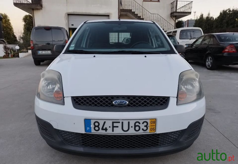 2008' Ford Fiesta photo #1