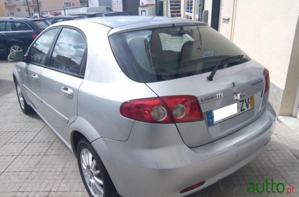 2005' Chevrolet Lacetti photo #2