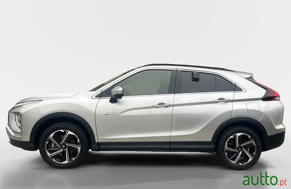 2022' Mitsubishi Eclipse Cross 2.4 Phev Estyle photo #2
