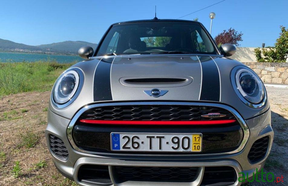 2017' MINI John Cooper Works photo #2