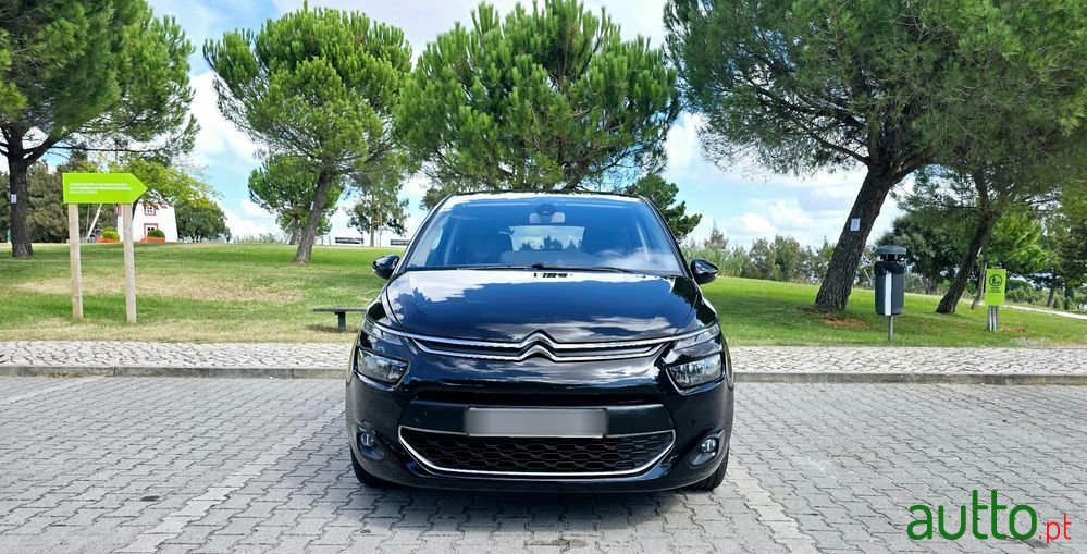 2016' Citroen C4 Picasso photo #2