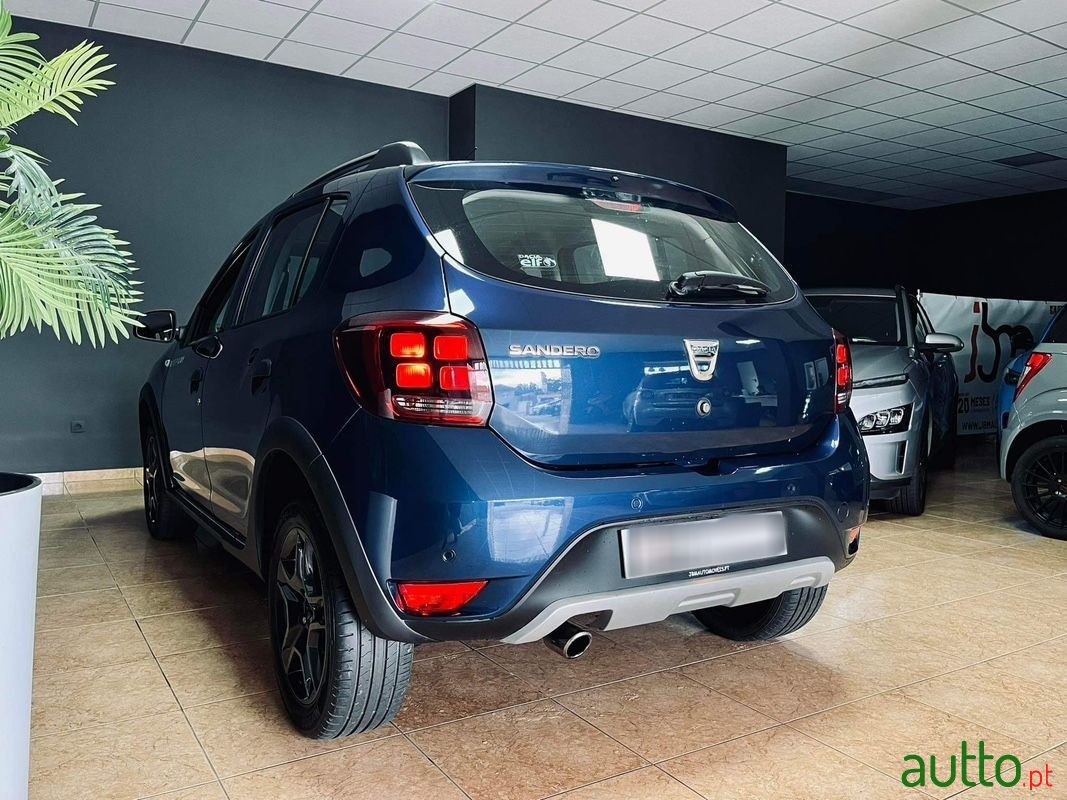 2017' Dacia Sandero photo #2