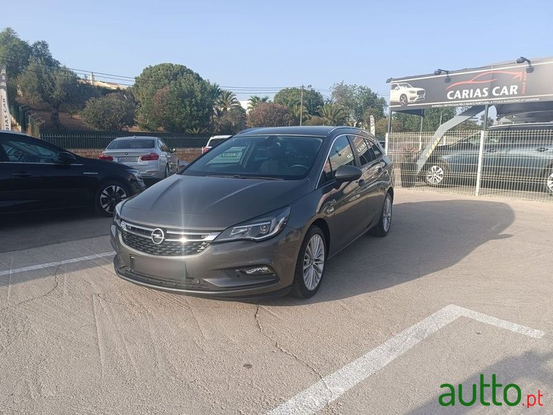 2018' Opel Astra Sports Tourer photo #1