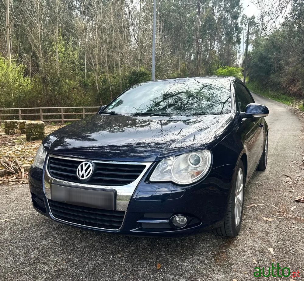 2008' Volkswagen Eos photo #1