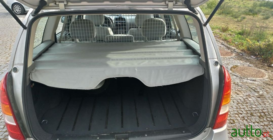2001' Opel Astra Caravan photo #2