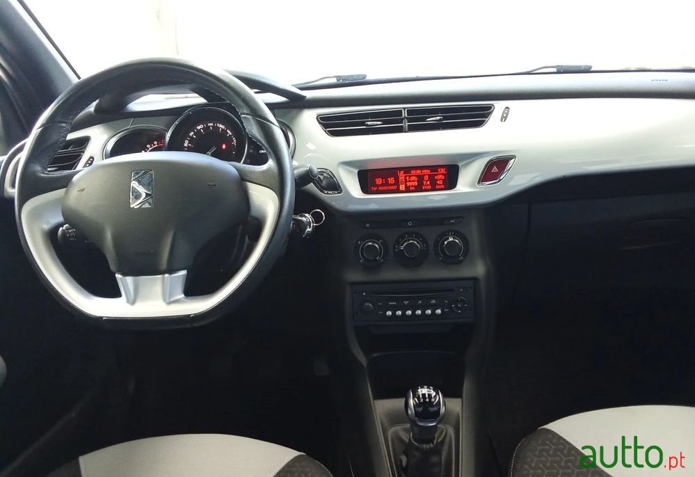 2015' Citroen DS3 1.2 Puretech Be Chic photo #5