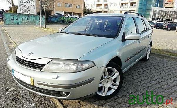 2005' Renault Laguna Break photo #3