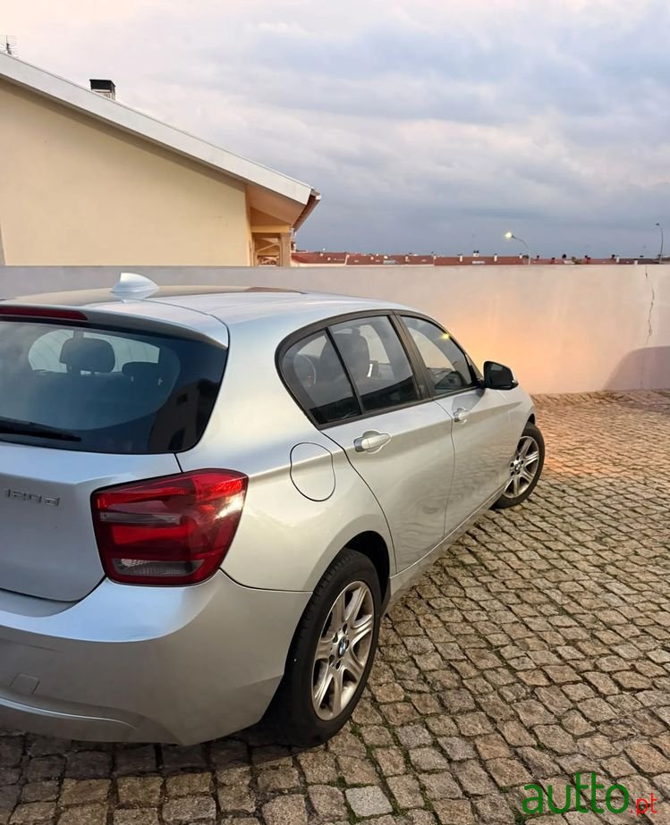 2013' BMW Série 1 D Xdrive photo #5