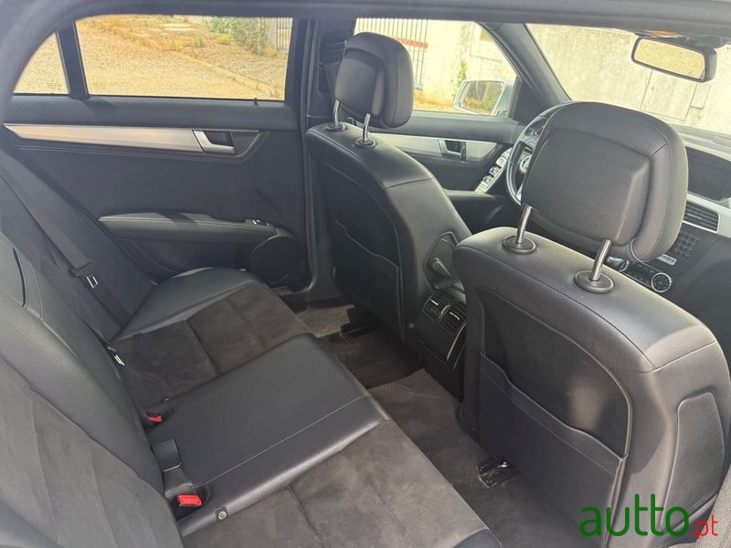 2014' Mercedes-Benz 220 photo #3
