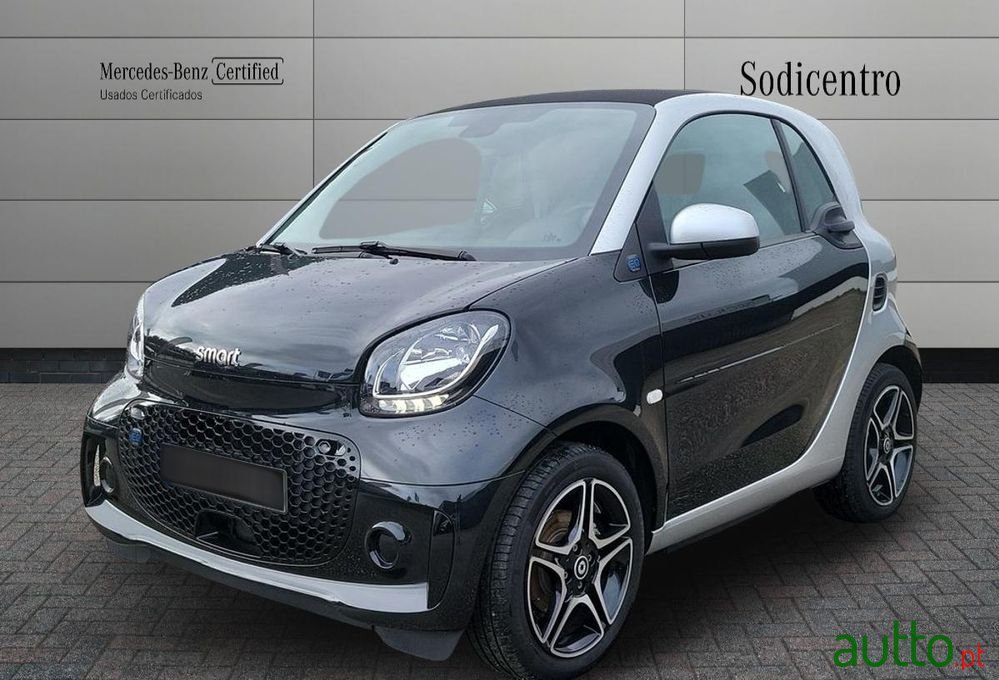 2024' Smart Fortwo Passion photo #1