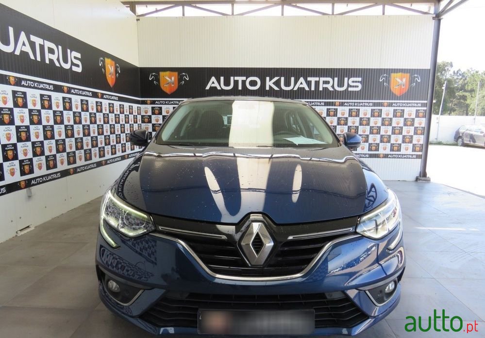 2019' Renault Megane photo #2