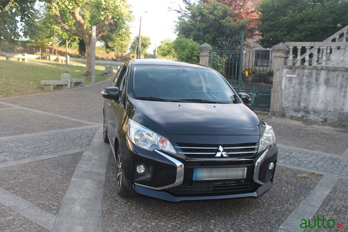 2022' Mitsubishi Space Star photo #1