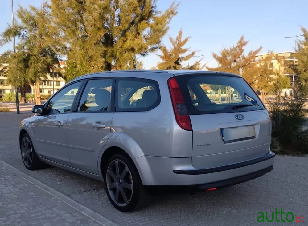 2006' Ford Focus Sw photo #6