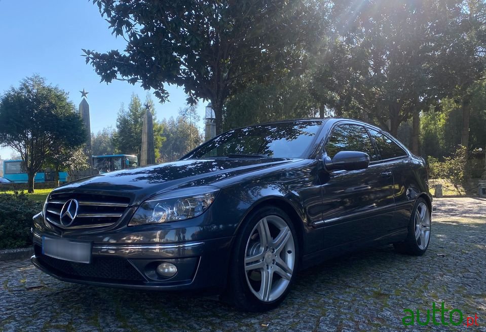 2010' Mercedes-Benz Clc-220 photo #4