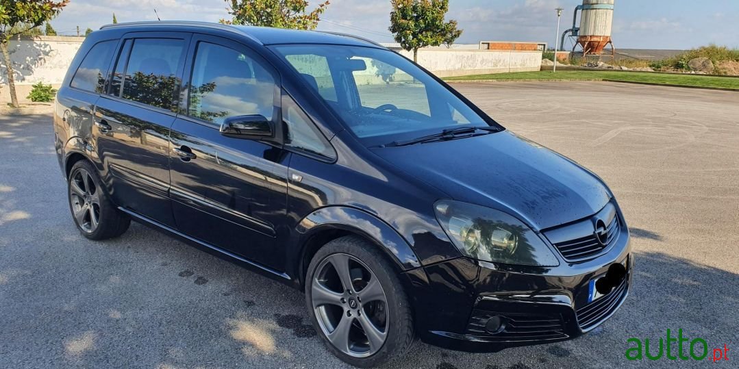 2008' Opel Zafira photo #1
