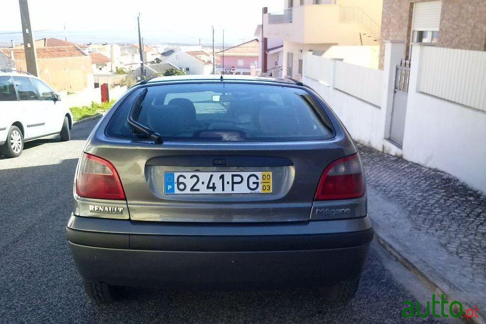 2000' Renault Megane photo #1