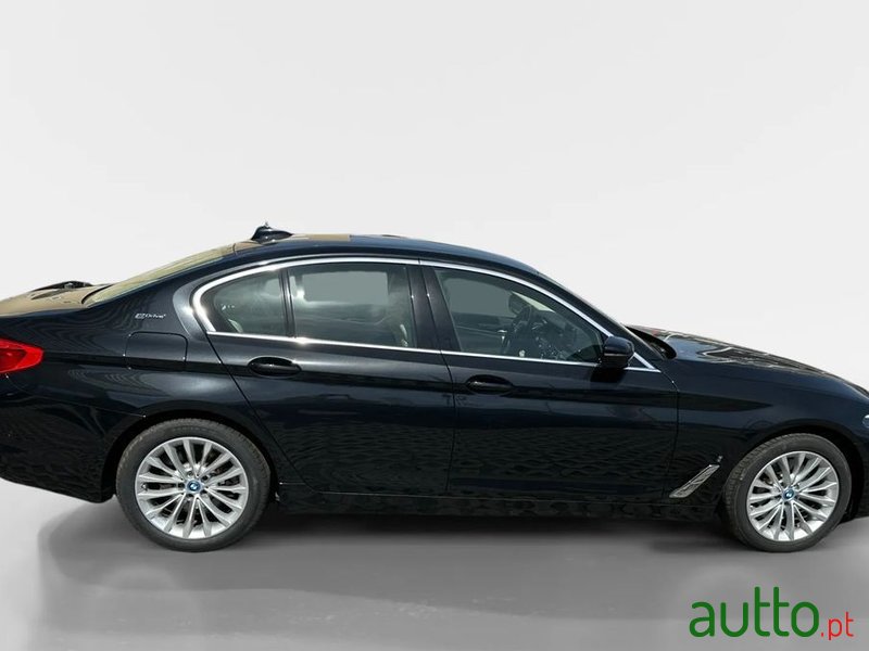 2018' BMW Série 5 photo #6