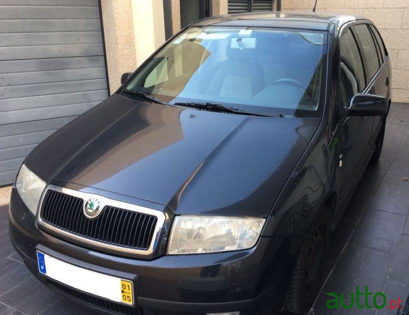2001' Skoda Fabia Break photo #1