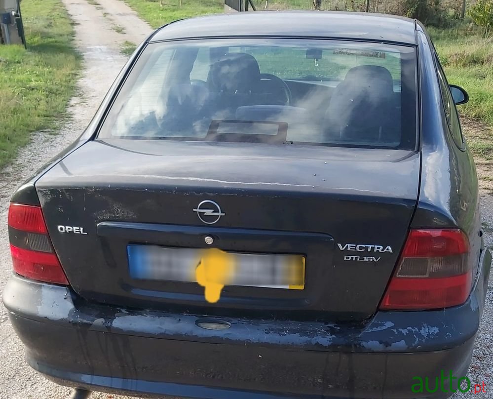 1998' Opel Vectra 2.0 Tdi Cd photo #2