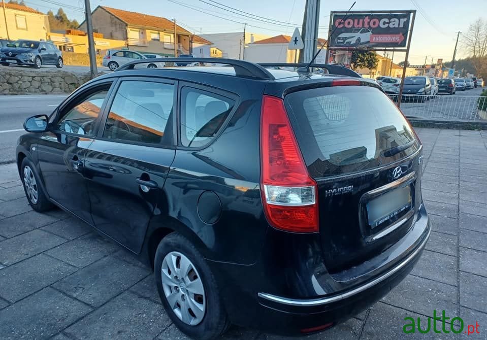 2008' Hyundai i30 Cw photo #5