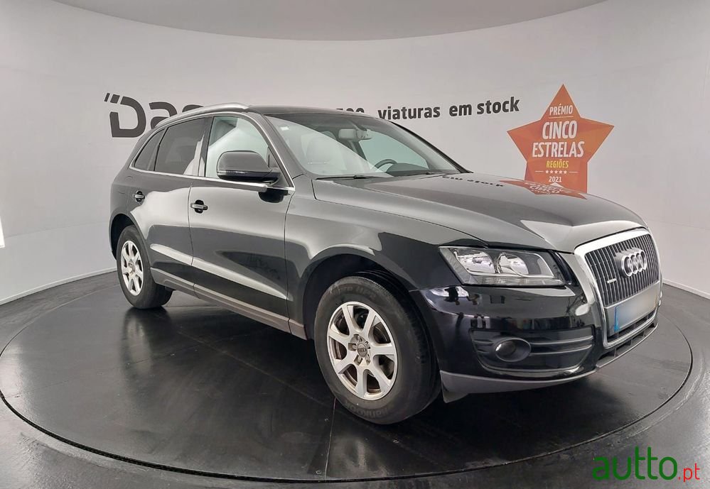 2009' Audi Q5 2.0 Tdi photo #1