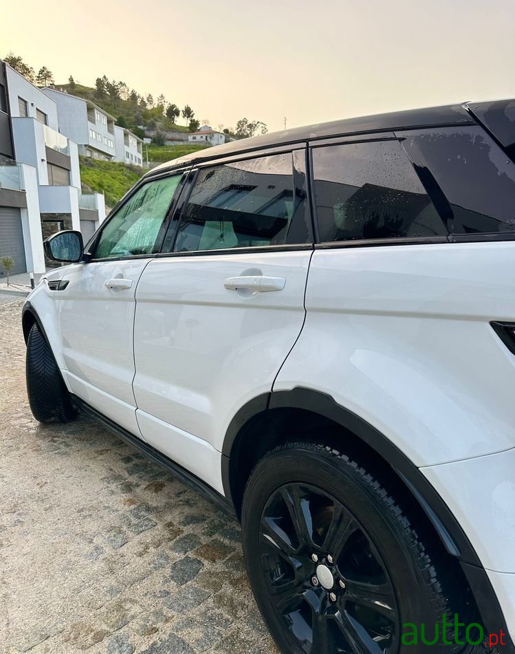 2016' Land Rover Range Rover Evoque photo #3