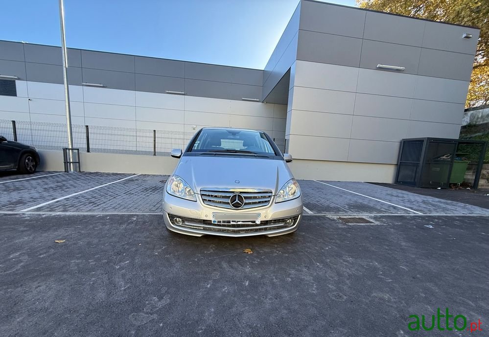 2012' Mercedes-Benz Classe A photo #5