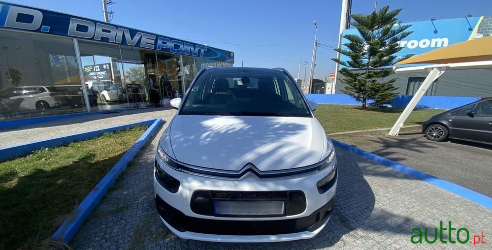 2019' Citroen Grand C4 SpaceTourer photo #4