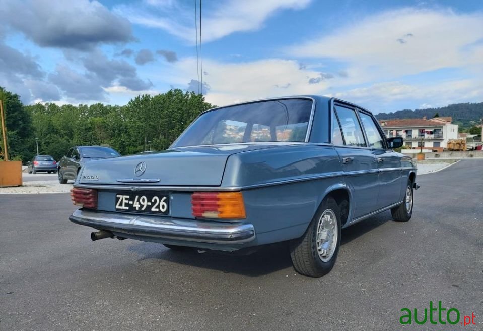 1974' Mercedes-Benz 200 photo #4