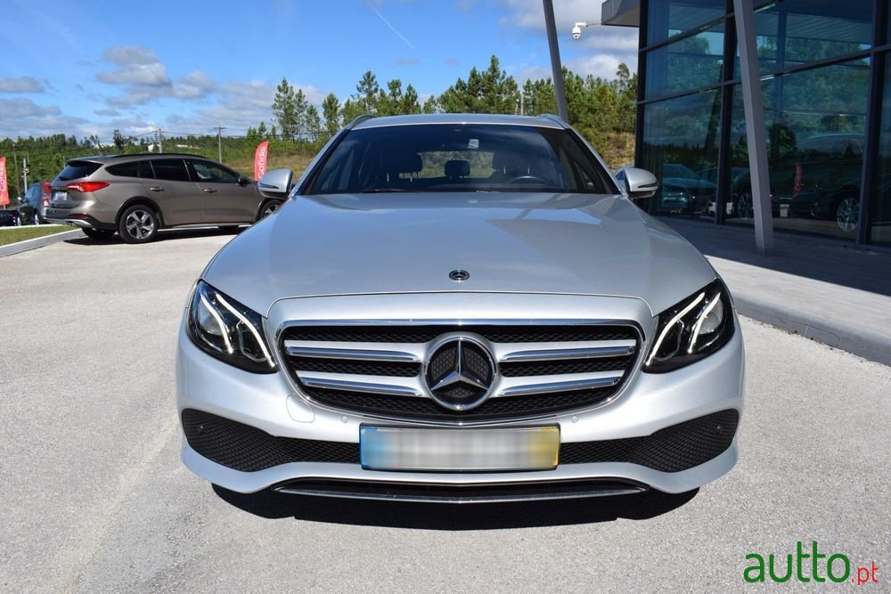 2018' Mercedes-Benz Classe E photo #2