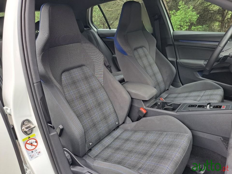 2021' Volkswagen Golf photo #6