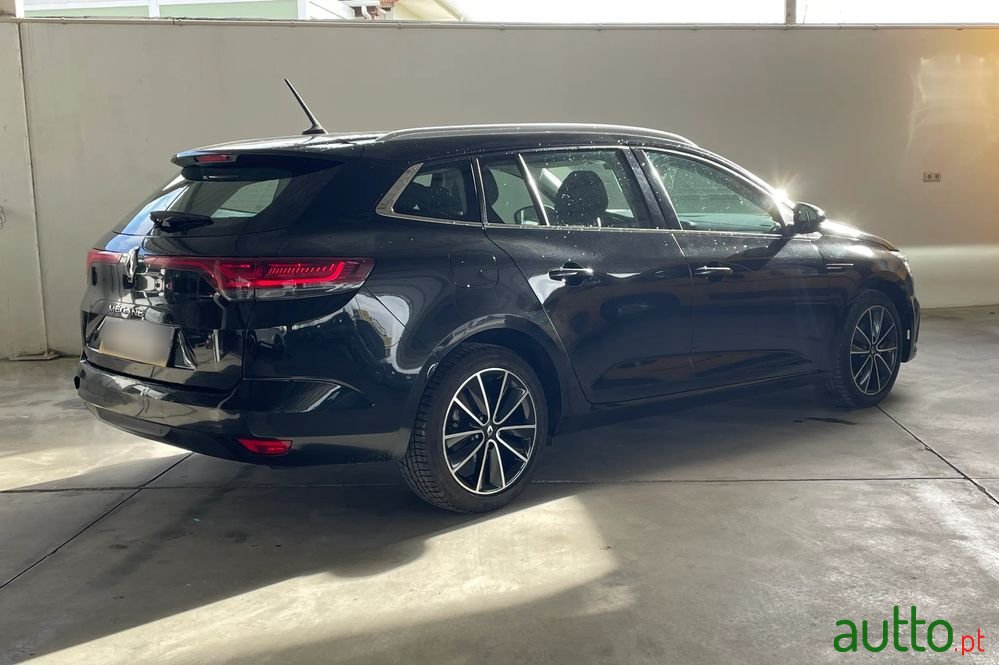 2021' Renault Mégane Sport Tourer photo #3