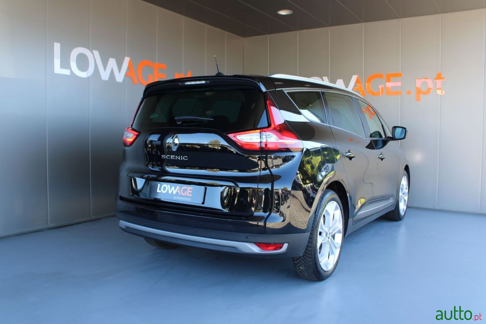 2018' Renault Grand Scenic photo #3