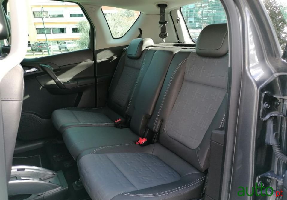 2011' Opel Meriva photo #5