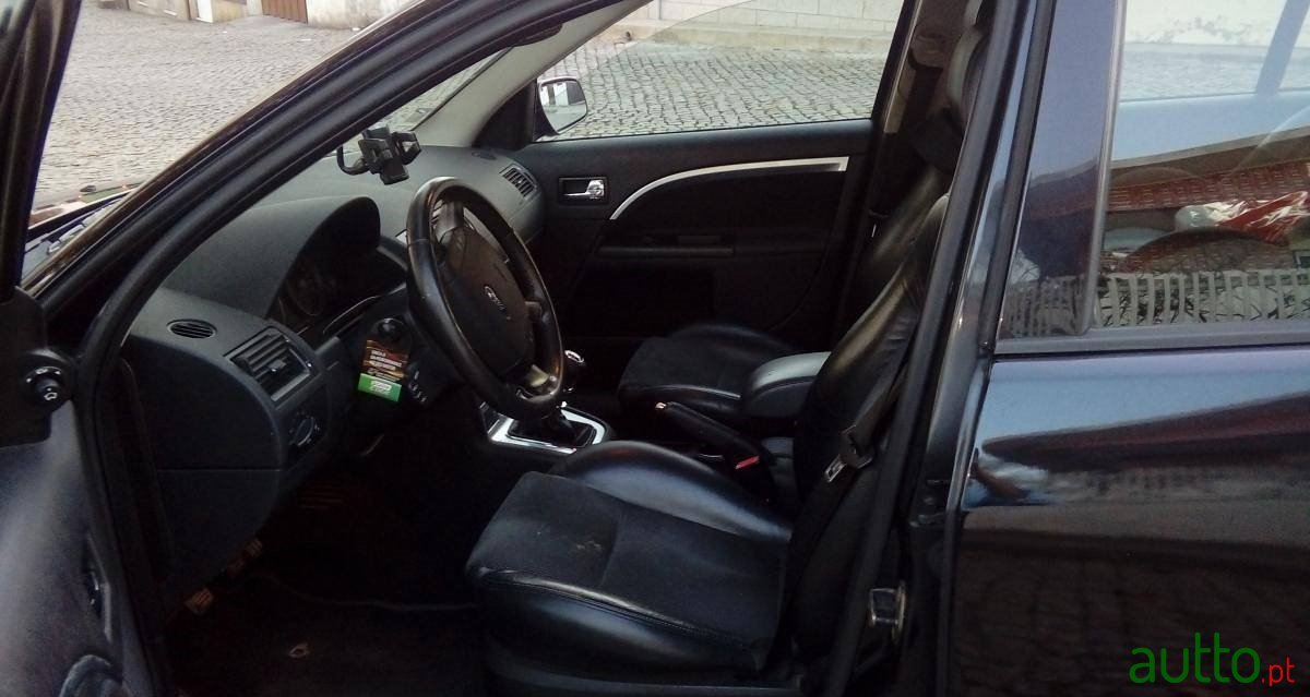 2006' Ford Mondeo SW Titanium photo #3