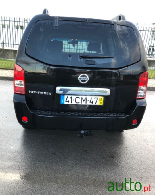 2006' Nissan Pathfinder photo #3